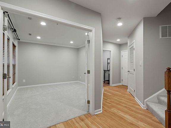 3rd image of 2116 Abbottsbury Way