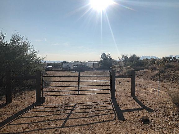 5th image of S Of 2149 E Sundown Road On Lindsey Lane 330 #32-032