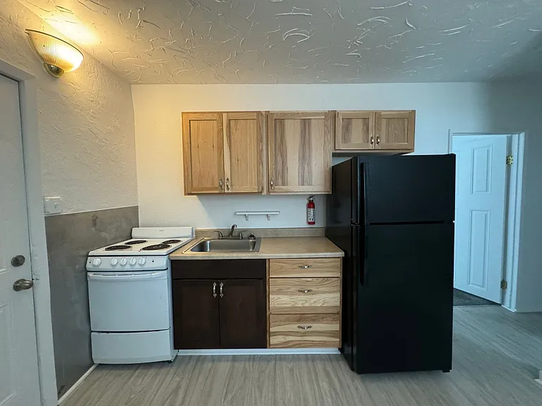 Convenient Community in Hillyard - 3018 E Everett Ave — Photo 6