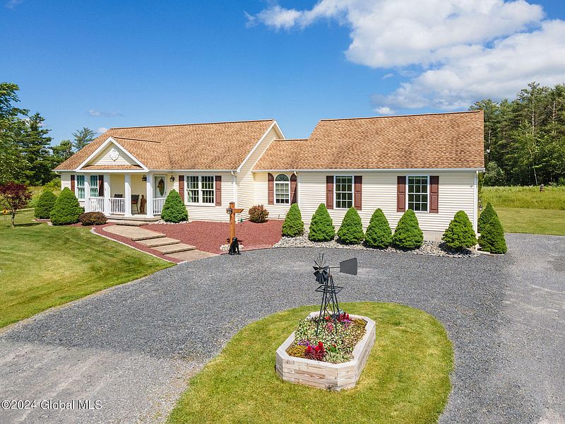 4th image of 376 Becker Road