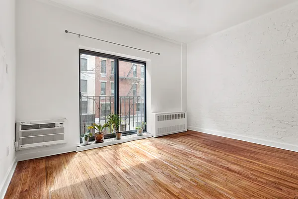 Sold by Compass | media 2