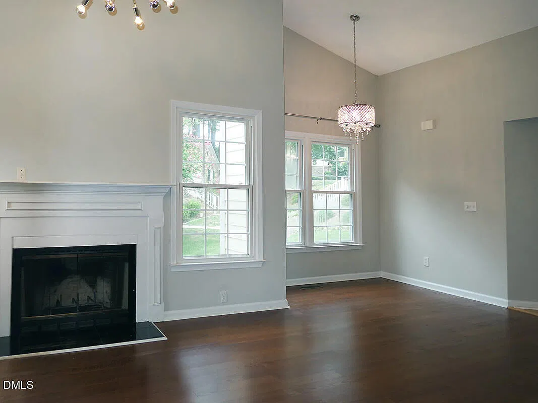 2 bed, 2.0 bath, 1036 sqft, $1,595 — Photo 4