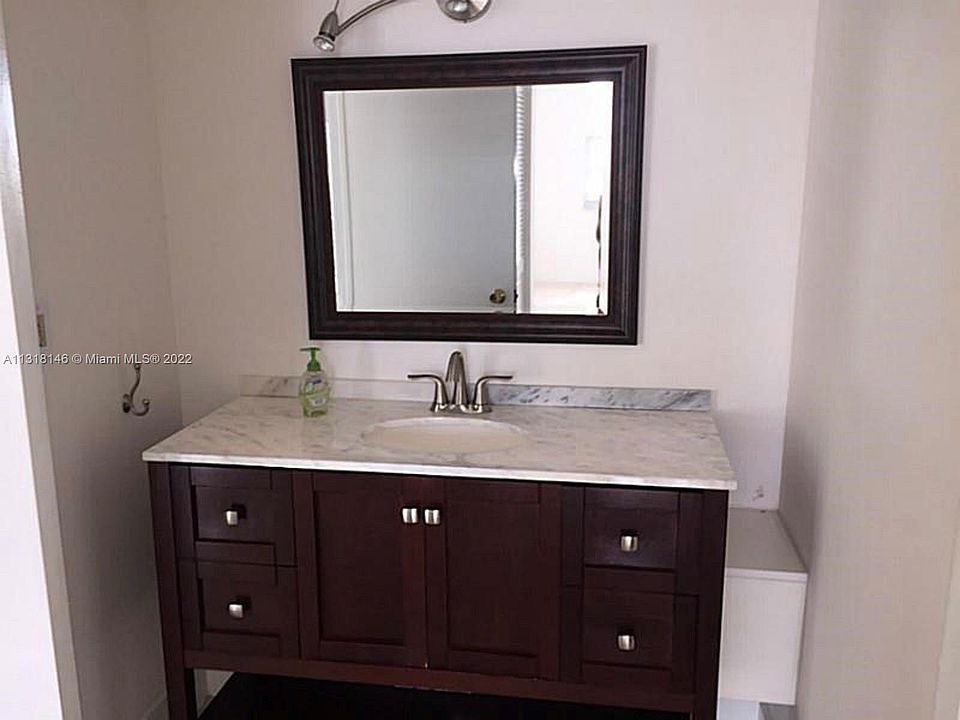 2nd image of 500 Bayview Dr #2111