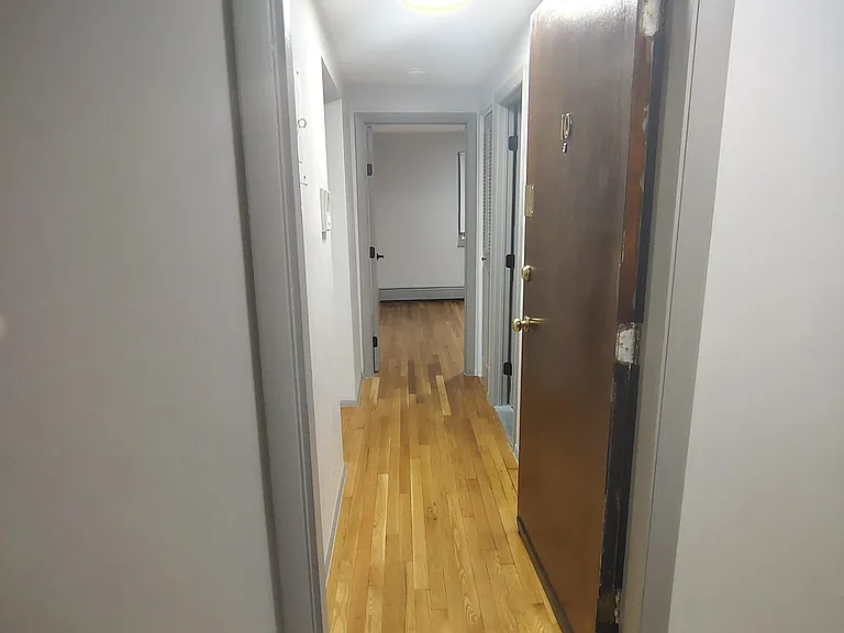 31 Franklin St #10 — Photo 1