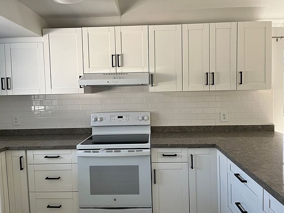 3rd image of 91-1032 Kaope St