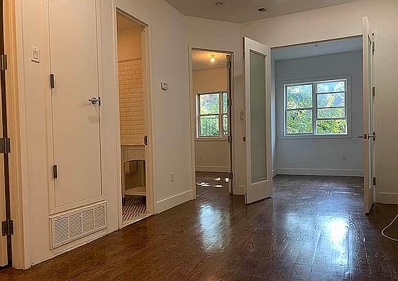 3rd image of 1072 Bergen St #3J
