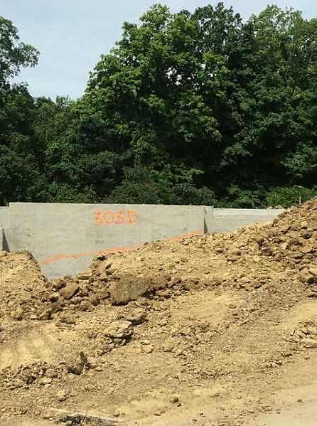 2nd image of 2147 Shawnee Dr