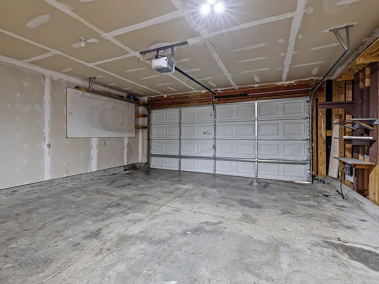 3676 Watkins Ridge Ct — Photo 27