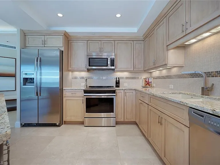 9577 Gulf Shore Dr W #504 — Photo 13