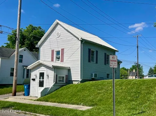 33 N Barron St, Kenton, OH 43326