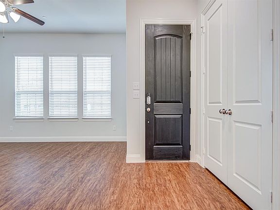 5th image of 12794 Perrin Ln