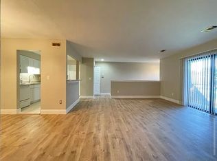 23777 Village House Dr S, Southfield, MI 48033