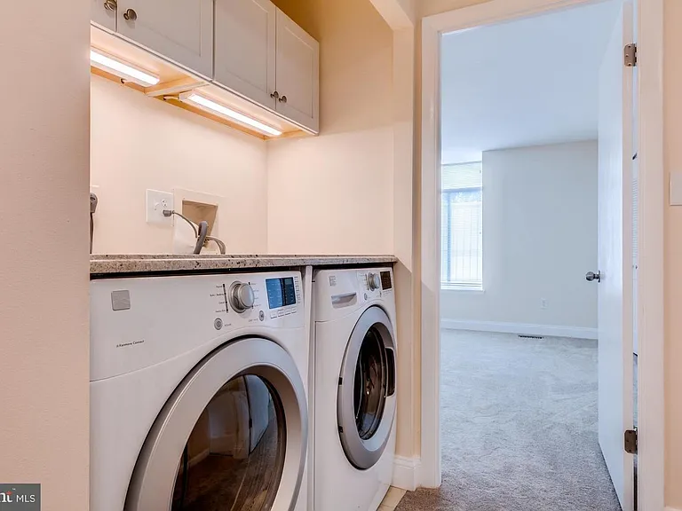 1619 S Hayes St — Photo 20