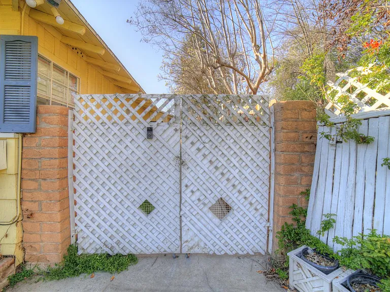 5543 N 7th St — Photo 39