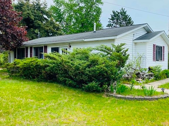 5th image of 402 S Scott Dr