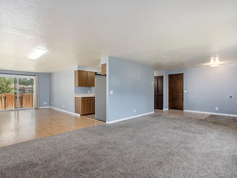 162 Ridgeway Dr — Photo 7
