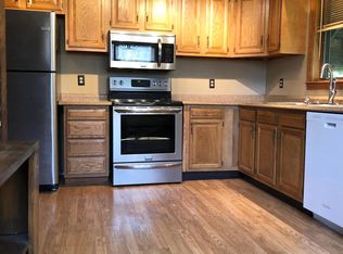 271 Wanoosnoc Rd, Fitchburg, MA 01420