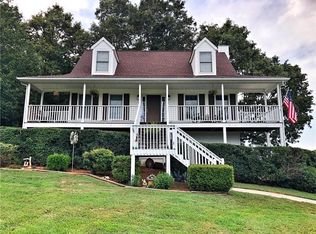 31 Magnolia Ct NE, Rydal, GA 30171