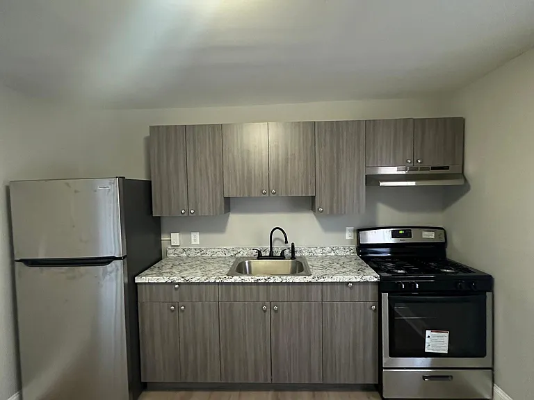 323 Quinnipiac Ave #3 — Photo 2