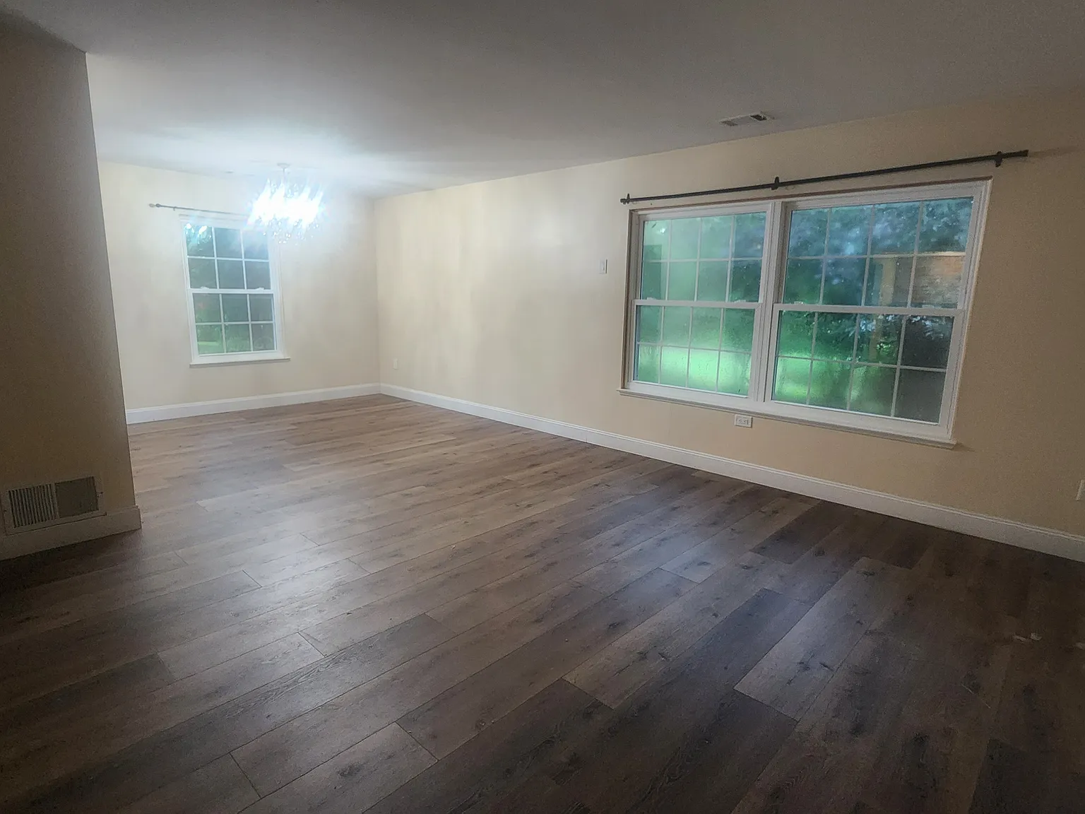2 bed, 2.5 bath, 1742 sqft, $2,645 — Photo 3