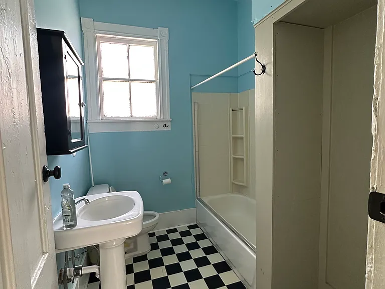 203 W 35th St #1/2 — Photo 9