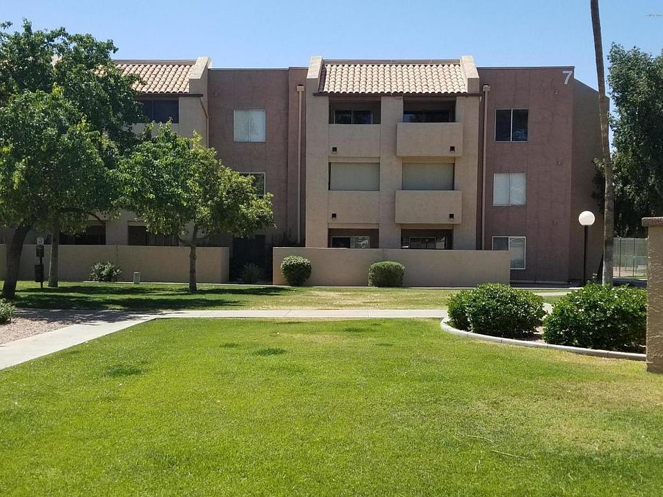 1st image of 540 N May St APT 1097
