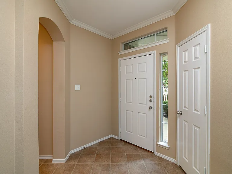 2510 Sedona St — Photo 5