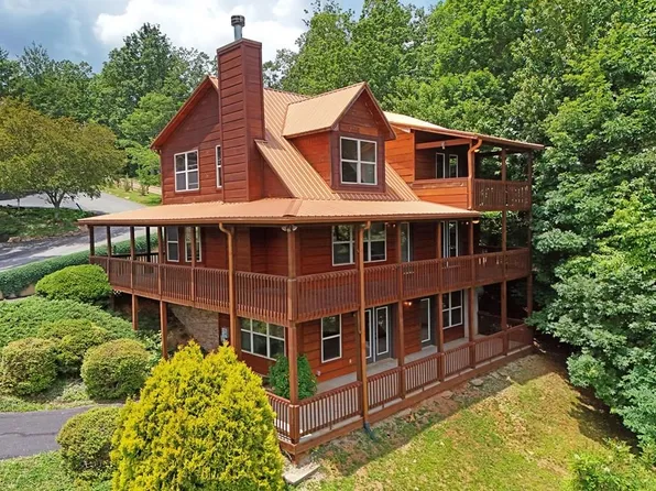 224 Crest Rd, Blairsville, GA 30512