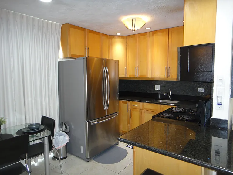 2211 Ala Wai Blvd #B801 — Photo 4