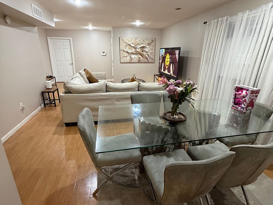 2nd image of 44 Pulaski Ave #1A