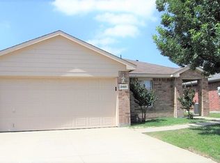 3465 Hidden Canyon Rd, Roanoke, TX 76262