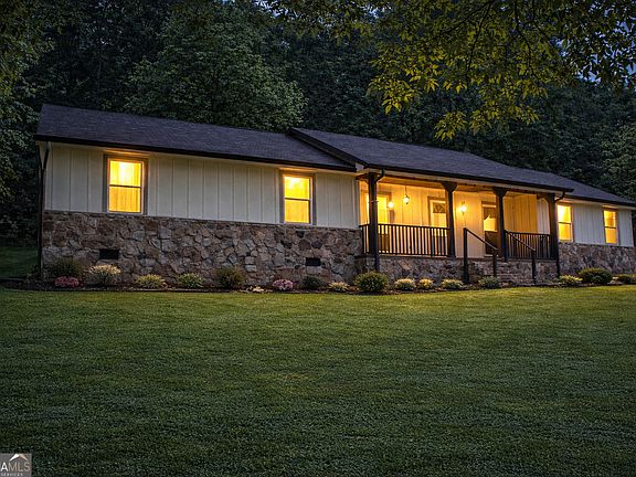 2nd image of 409 Flora Avenue Ext SE