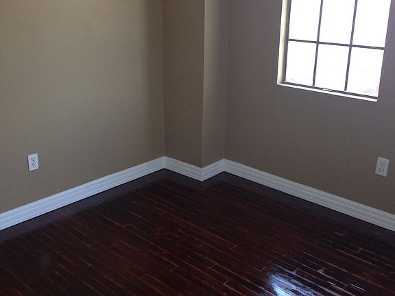 3rd image of 2817 Mistletoe St