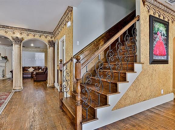 5th image of 2820 Rolling Hills Ln