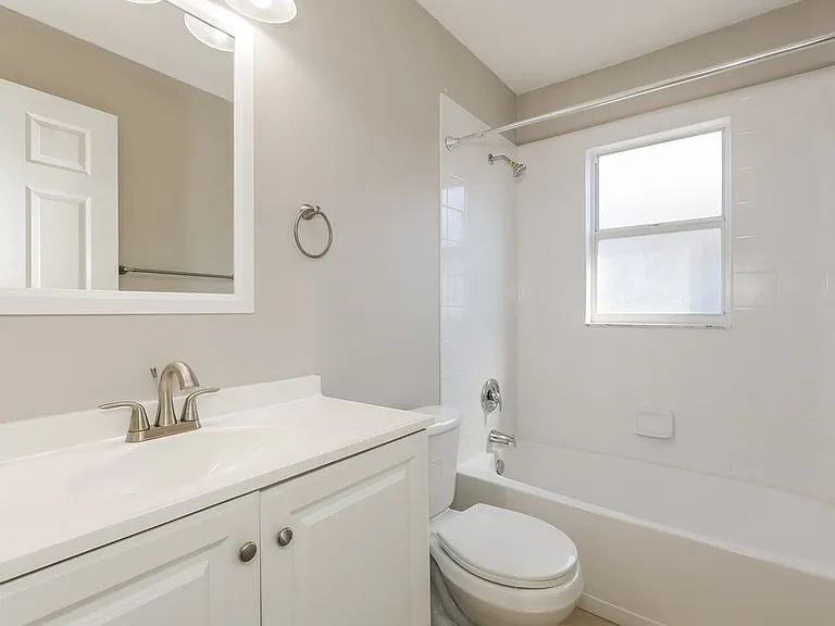 8733 Morrison Oaks Ct — Photo 14