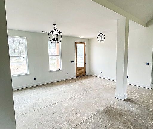 5th image of 253 River Bend Dr NW