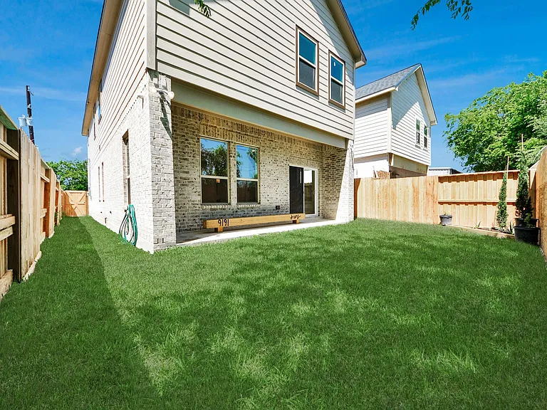 8304 S Breeze Dr #C — Photo 27