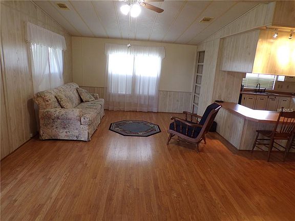 3rd image of 2055 S Floral Ave