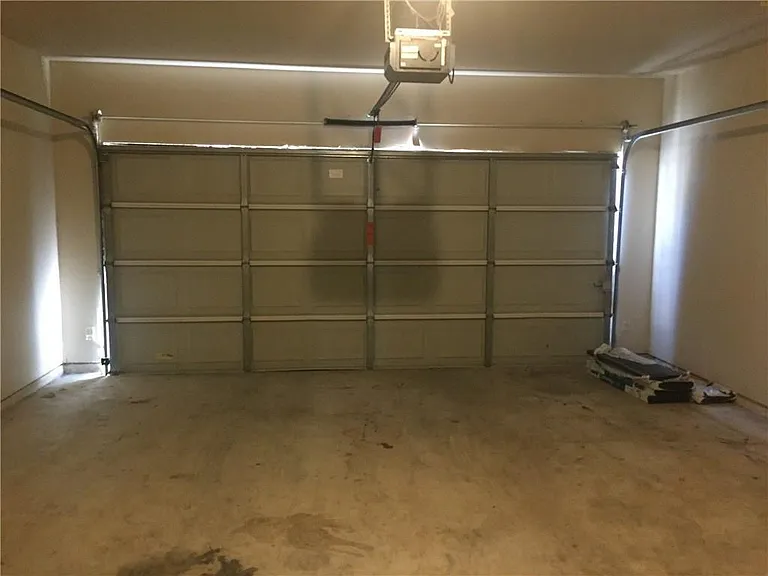 1016 Grey Fox Dr — Photo 26