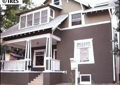 Located between CU and Downtown Boulder- 2 blks!