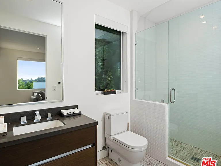 2630 Eden Pl — Photo 33