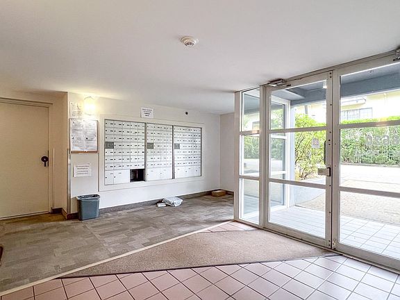 4th image of 8620 Jones Rd #231