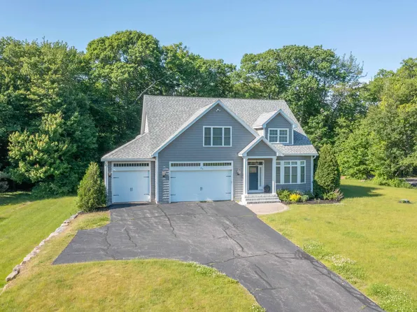 33 Olde English Lane, Gilford, NH 03249