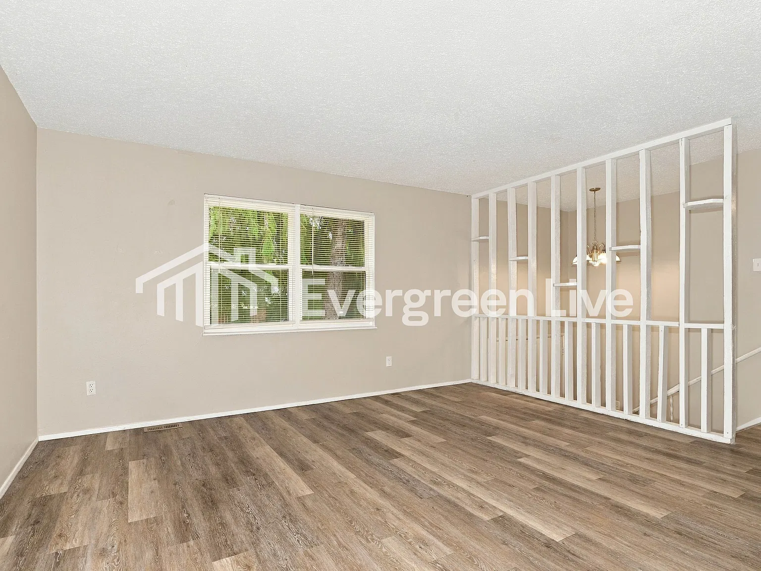 3 bed, 2.0 bath, 1125 sqft, $1,695 — Photo 3