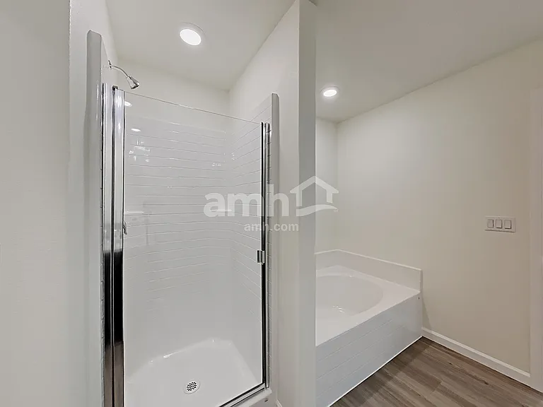 1215 W 17th Ave — Photo 12