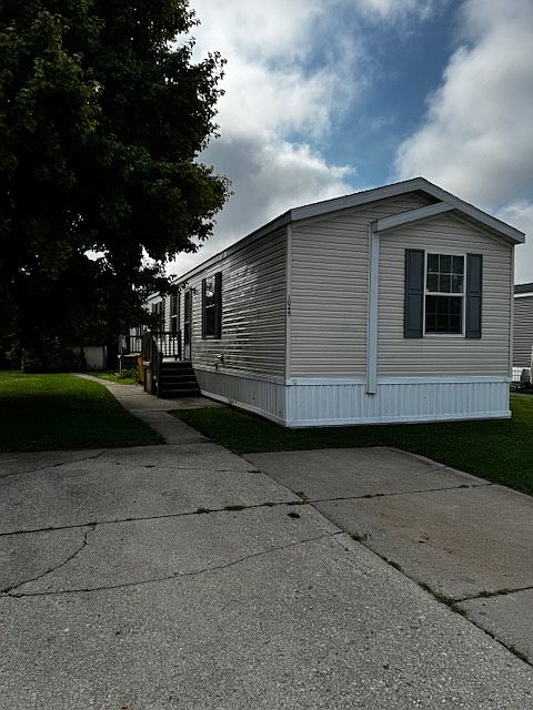 1st image of 1045 Chateau Blvd #224