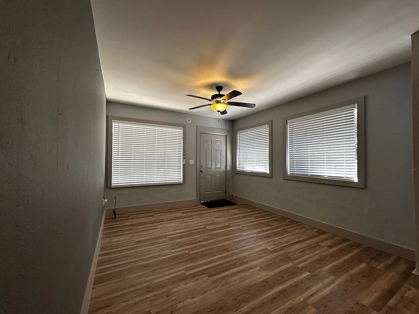 Perdido Manor — Photo 4