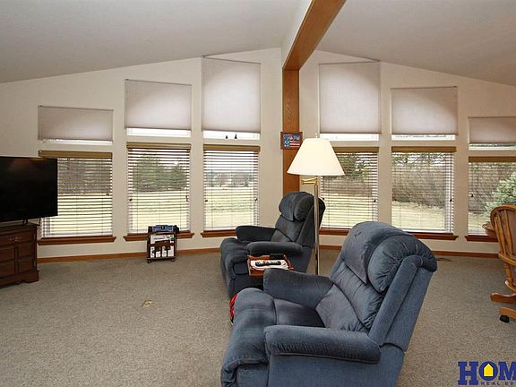 4th image of 10140 S 56th St