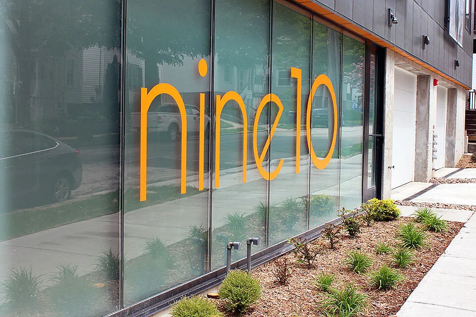 Nine10@Land Place