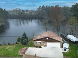 917 Evans St, Waupaca, WI 54981